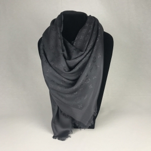 Louis Vuitton Monogram Shawl Charcoal Grey - La Garderobe | Second hand